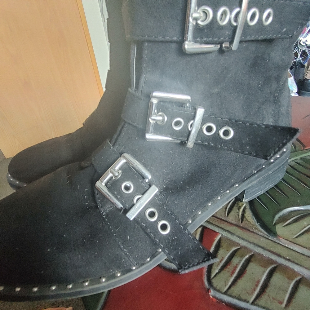 Torrid size 9 Black Buckle Boots w/flat heel